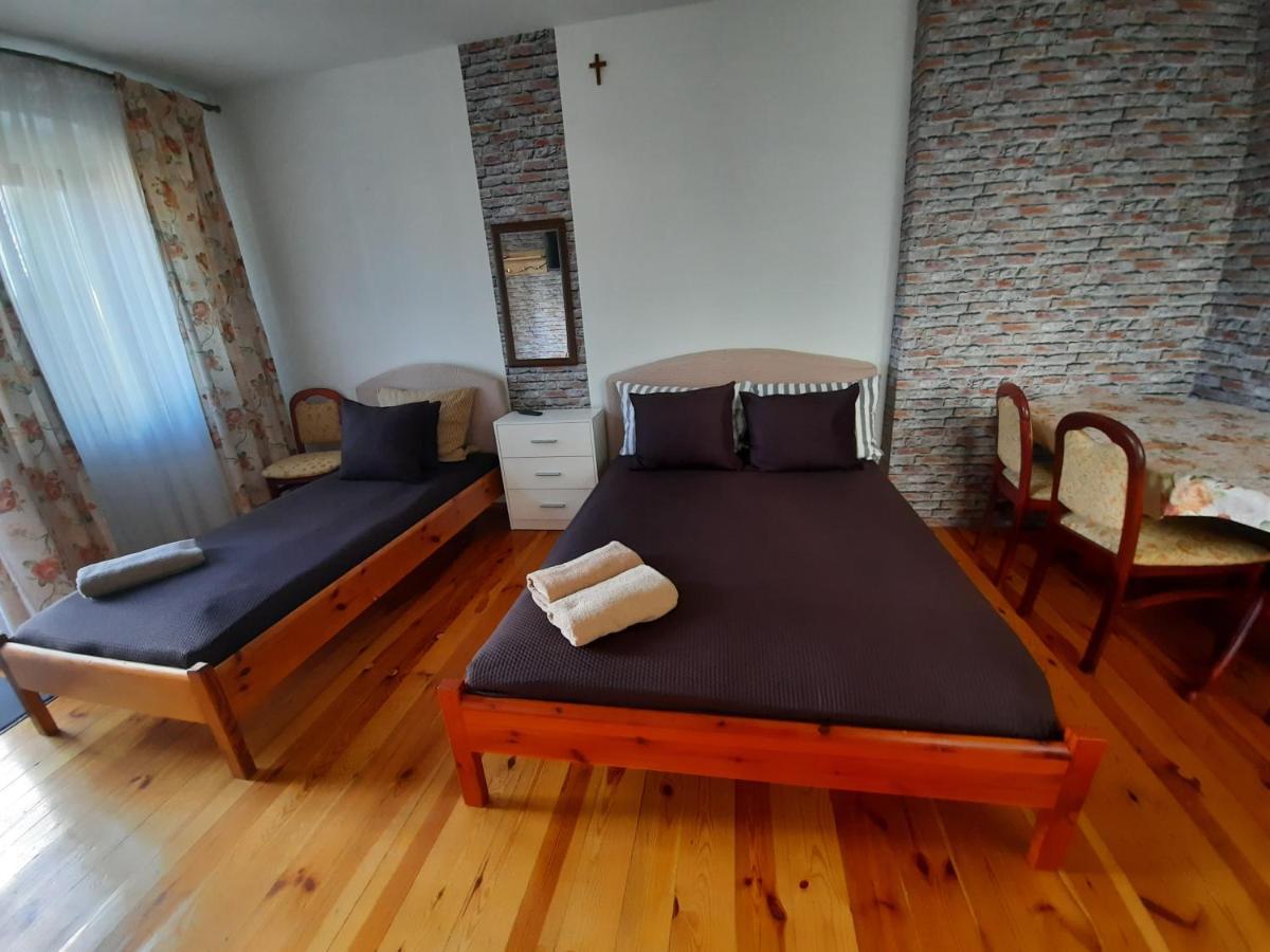 Zlota Roza Bed & Breakfast กดัญสก์ ภายนอก รูปภาพ